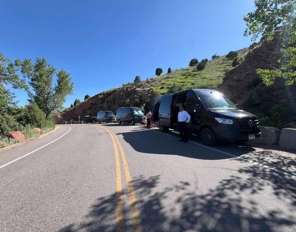 Red Rocks Limos service Red Rocks Limo